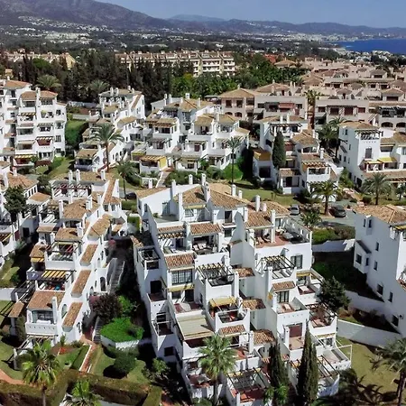 Aldea Blanca 16 *